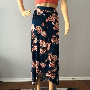 Maxi skirt